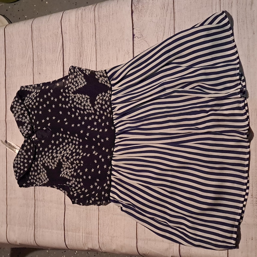 Dress - Picture 5 of 6